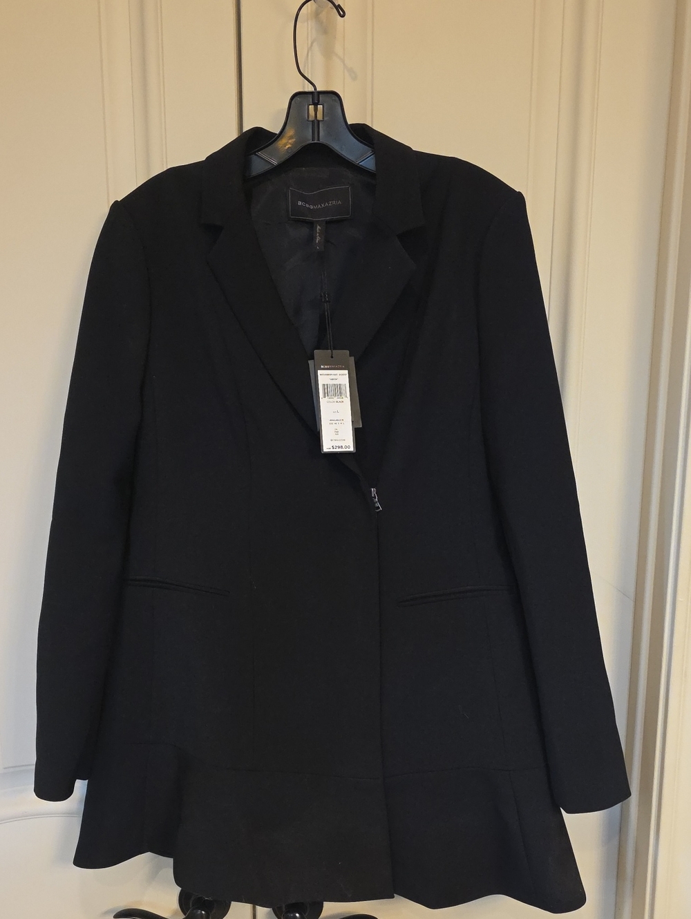 BCBGMaxAzria Black Tailored Flared-Hem Blazer